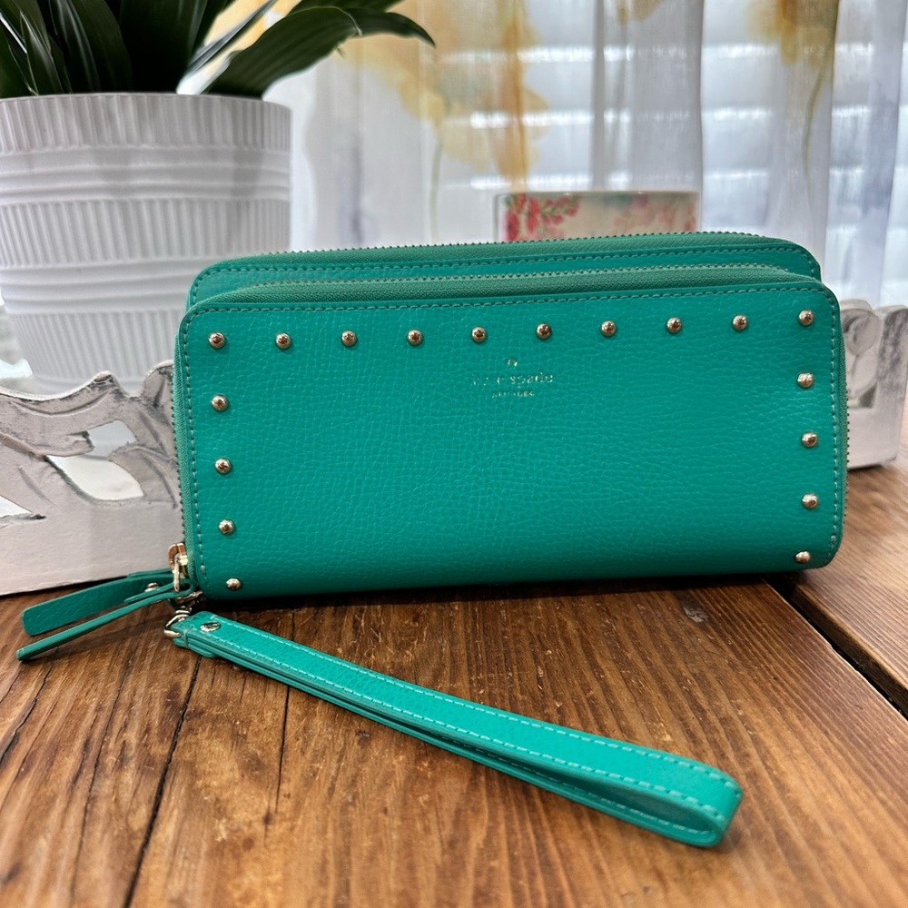 Kate Spade Teal Wallet with removable wrist strap 8.5”x4.5” and 1.5” wide